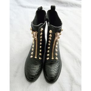 Jeffrey Campbell Snake Skin Boots 6